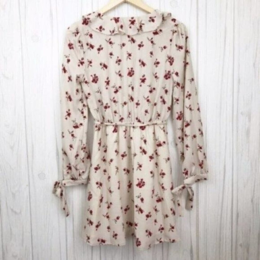 MOON RIVER Floral Ruffle Faux Wrap Dress - Picture 7 of 7